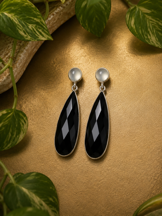 Luna Noir Drop Earrings